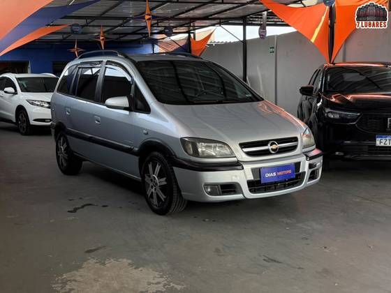 CHEVROLET ZAFIRA 2.0 MPFI ELEGANCE 8V FLEX 4P MANUAL CHEVROLET ZAFIRA 2.0 MPFI ELEGANCE 8V FLEX 4P MANUAL